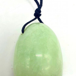 Oeuf de Yoni Jade Verte 4.5cm